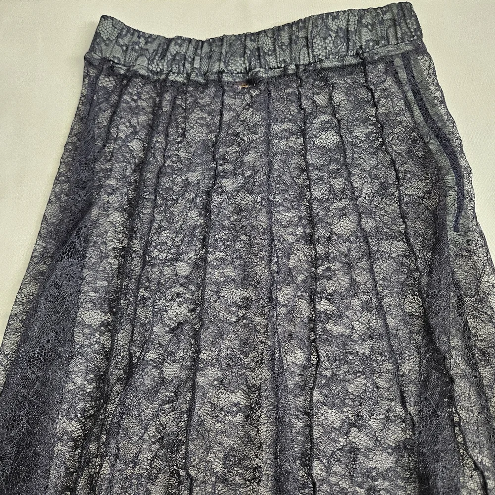 Free People Shape Of You MAXI SKIRT sheer Navy Lace xxs - Picture 5 of 8